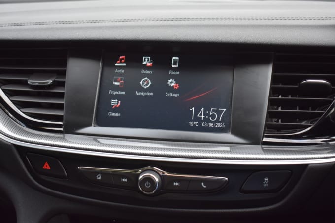 2025 Vauxhall Insignia