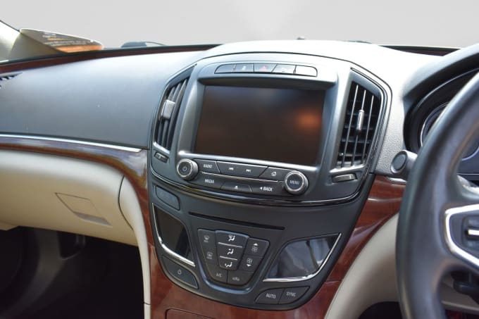 2025 Vauxhall Insignia