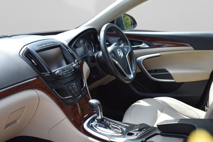 2025 Vauxhall Insignia