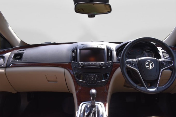2025 Vauxhall Insignia
