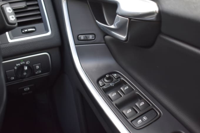2025 Volvo Xc60