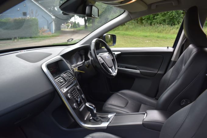 2025 Volvo Xc60