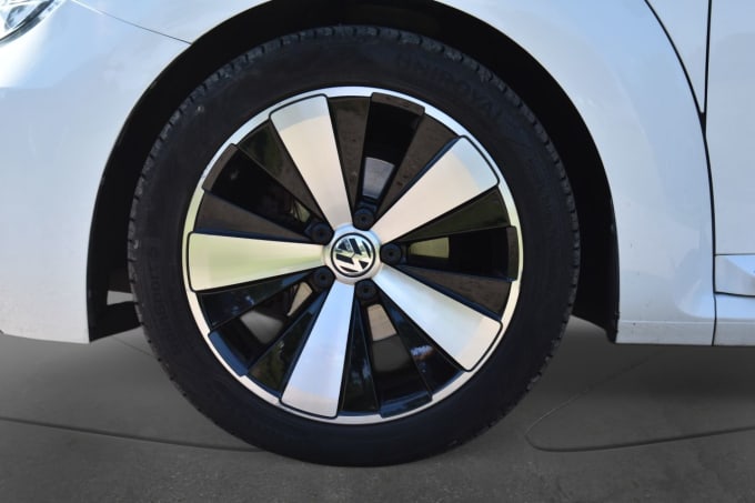 2025 Volkswagen Beetle