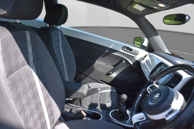 2025 Volkswagen Beetle