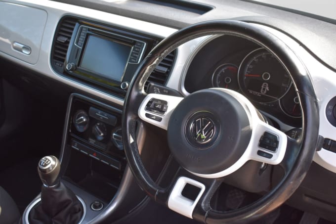2025 Volkswagen Beetle