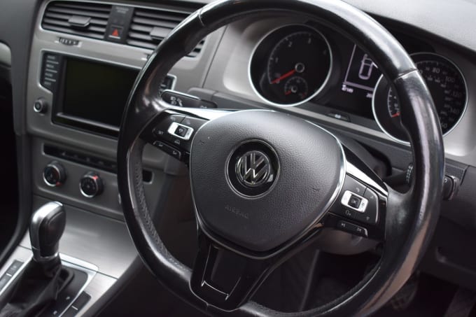 2025 Volkswagen Golf
