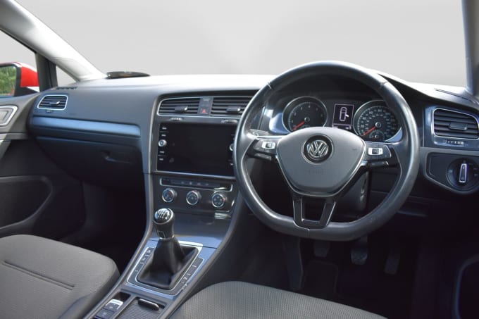 2025 Volkswagen Golf
