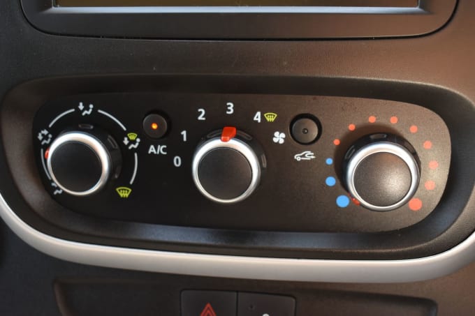 2025 Renault Trafic