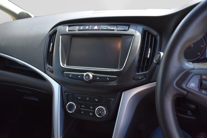 2025 Vauxhall Zafira Tourer