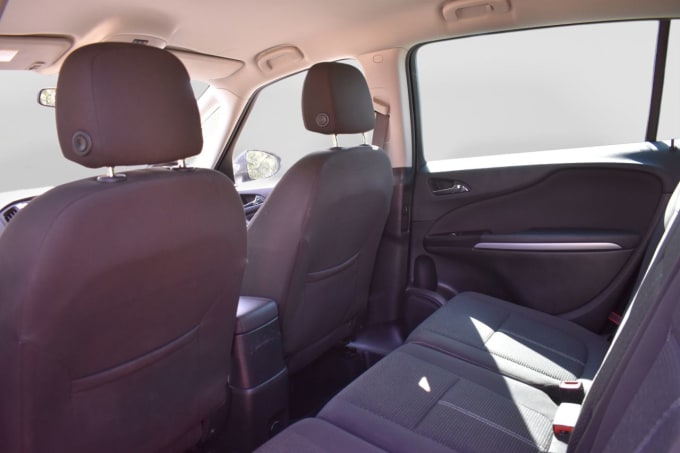 2025 Vauxhall Zafira Tourer