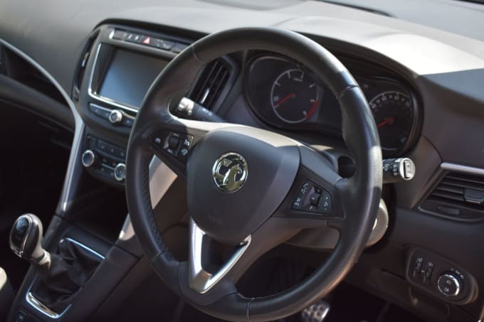 2025 Vauxhall Zafira Tourer