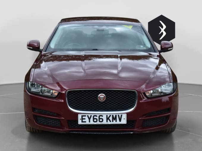 2025 Jaguar Xe