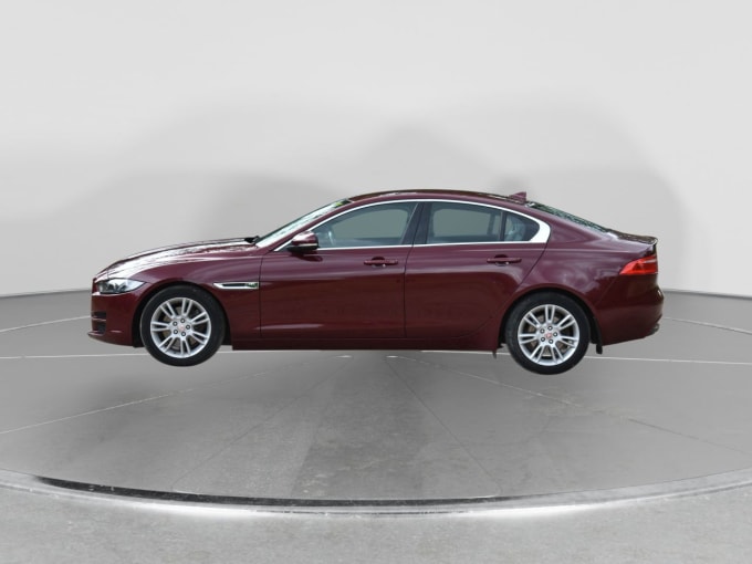 2025 Jaguar Xe
