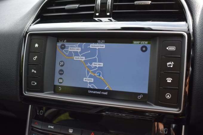 2025 Jaguar Xe