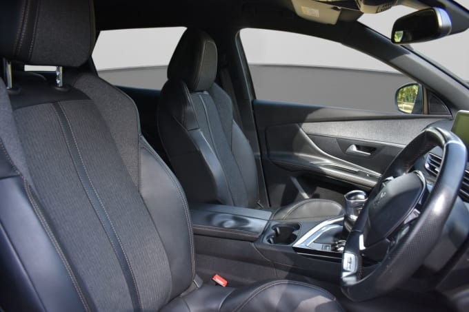 2025 Peugeot 3008