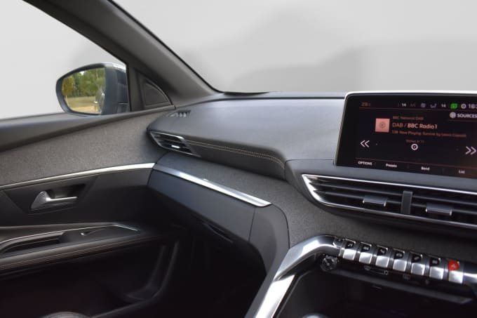 2025 Peugeot 3008