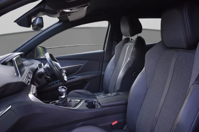 2025 Peugeot 3008