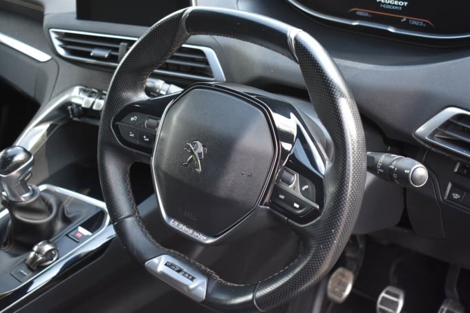 2025 Peugeot 3008