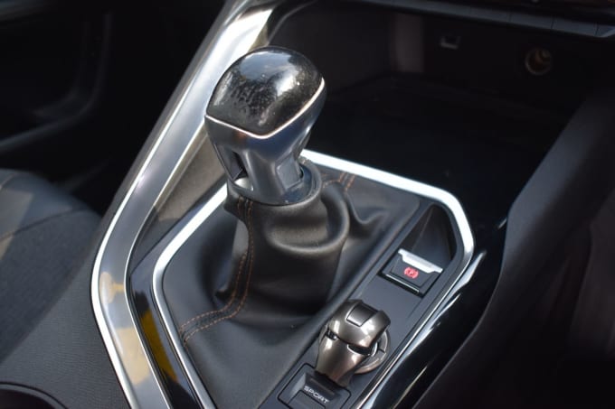 2025 Peugeot 3008