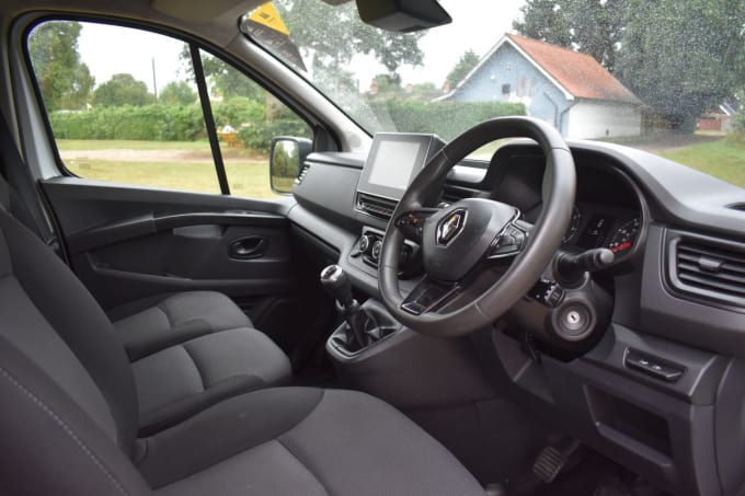 2025 Renault Trafic