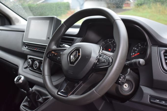 2025 Renault Trafic