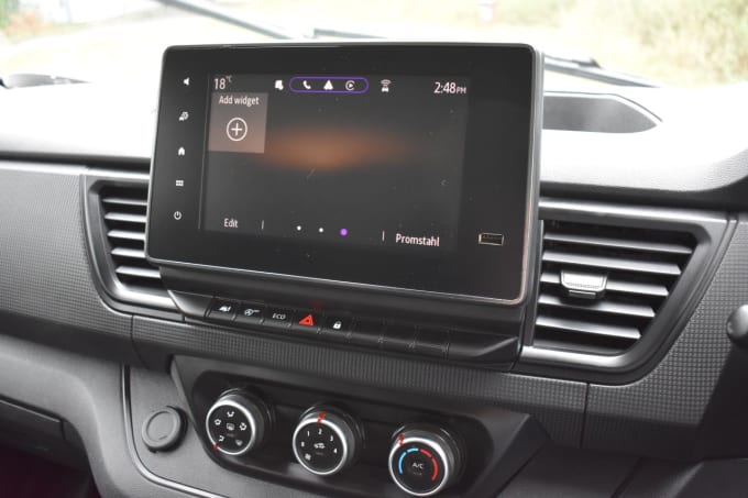 2025 Renault Trafic