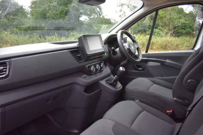 2025 Renault Trafic