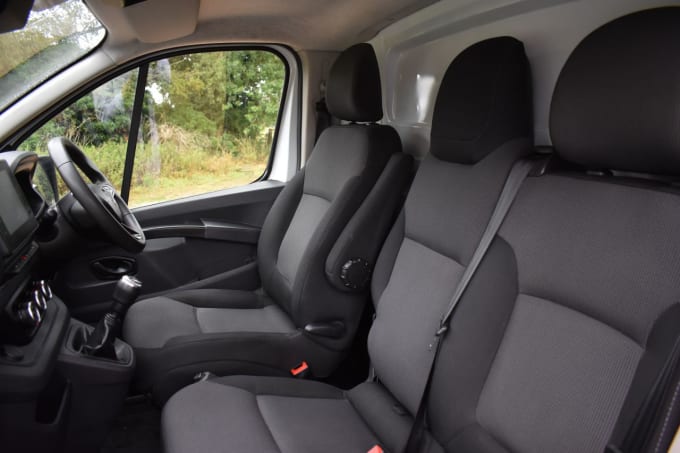 2025 Renault Trafic