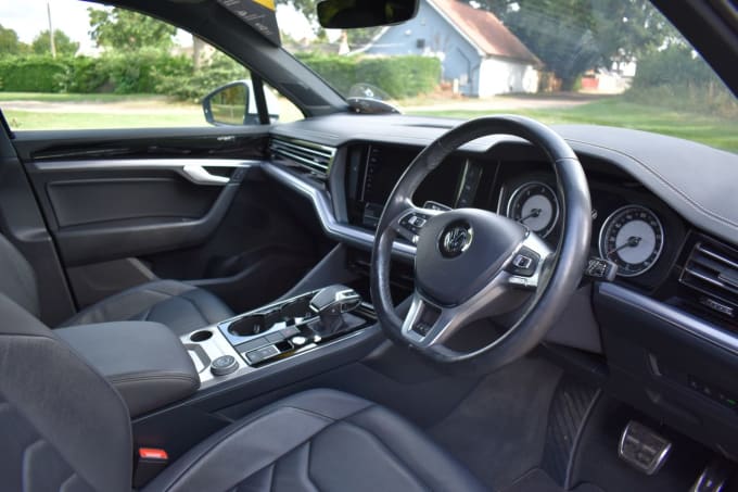 2025 Volkswagen Touareg