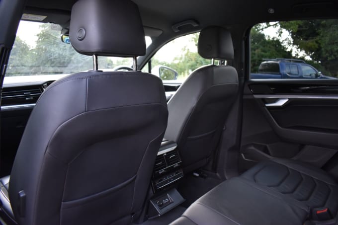 2025 Volkswagen Touareg