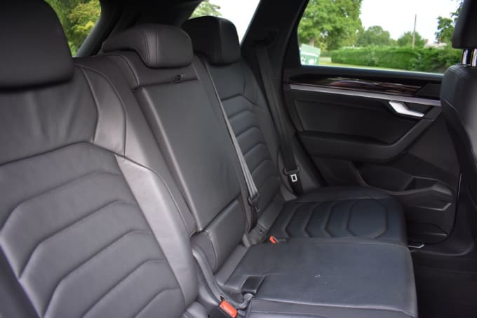 2025 Volkswagen Touareg