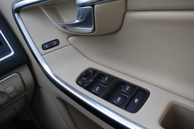 2025 Volvo Xc60