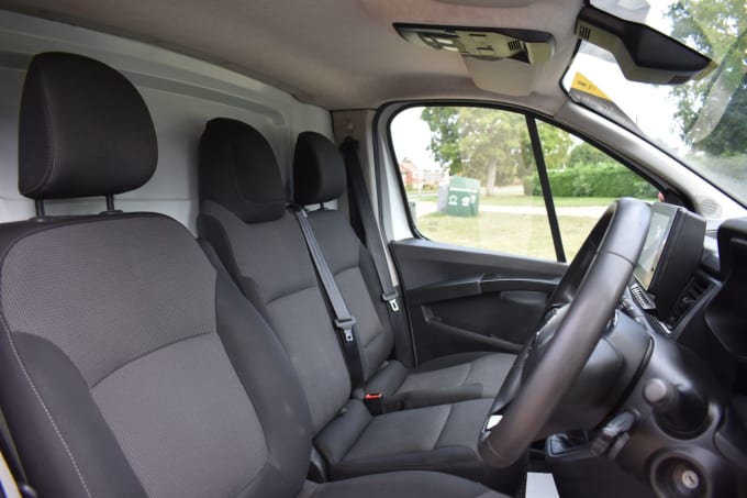 2025 Renault Trafic