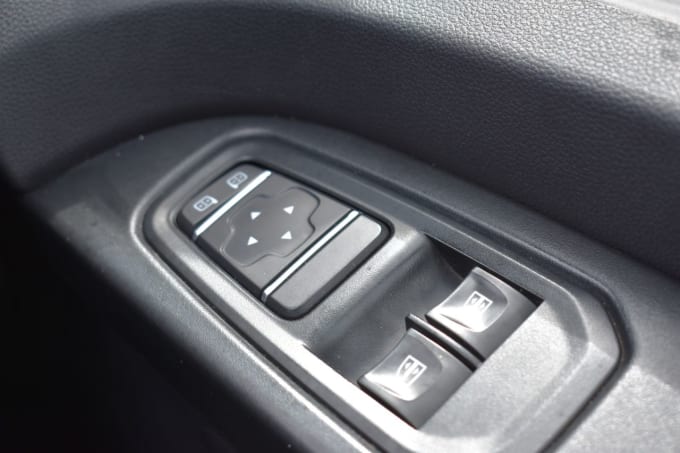 2025 Renault Trafic