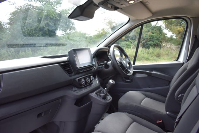 2025 Renault Trafic