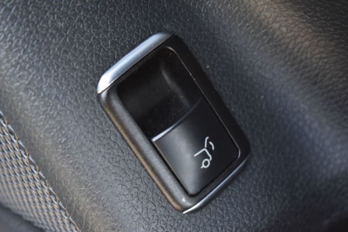 2025 Mercedes-benz Gla