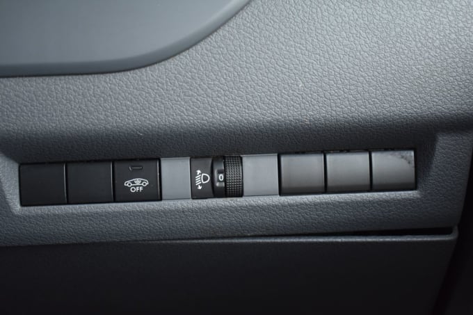 2025 Peugeot Expert