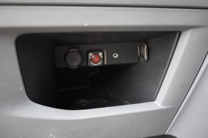 2025 Peugeot Expert