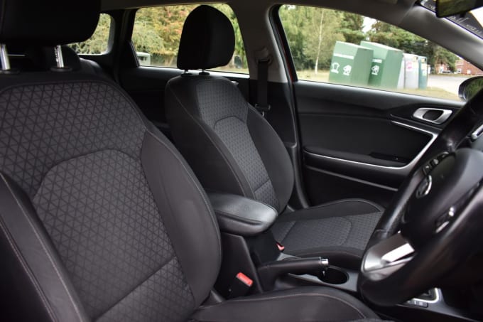 2025 Kia Ceed