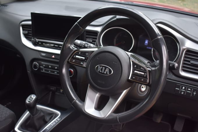 2025 Kia Ceed