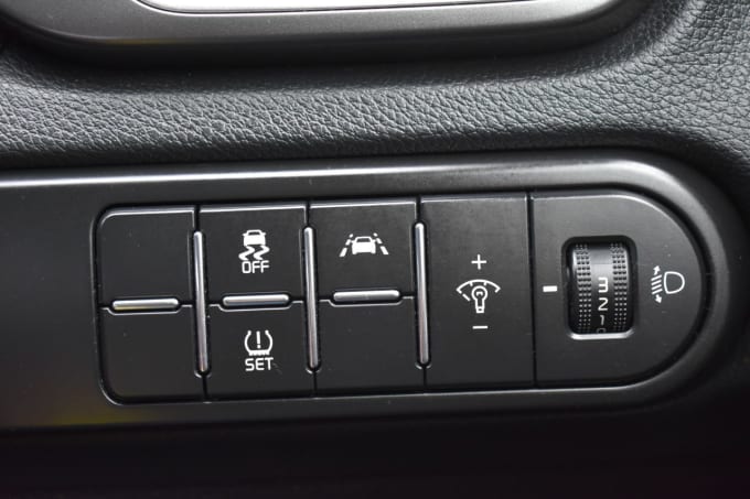 2025 Kia Ceed