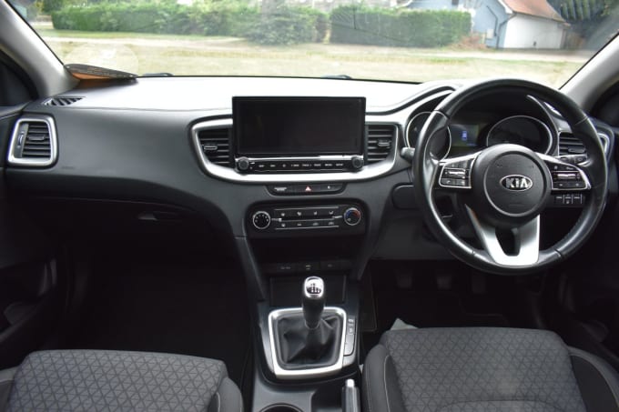 2025 Kia Ceed