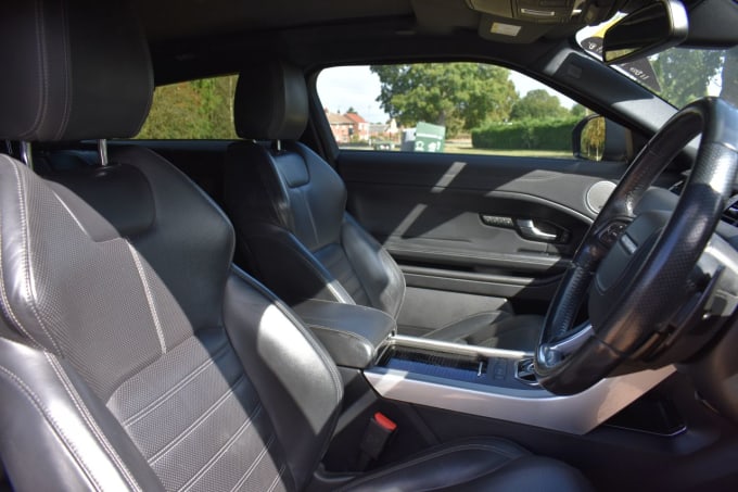 2025 Land Rover Range Rover Evoque