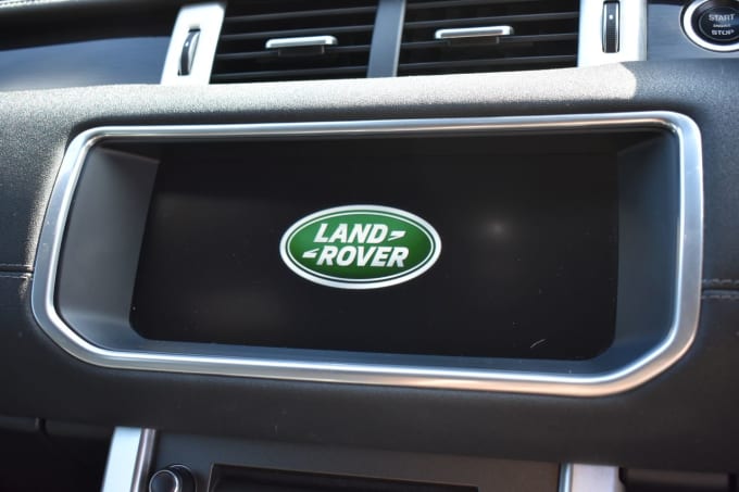 2025 Land Rover Range Rover Evoque