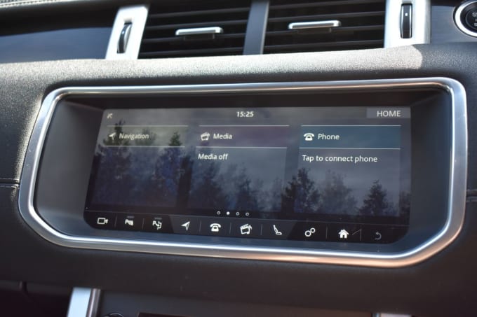 2025 Land Rover Range Rover Evoque