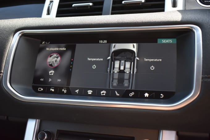 2025 Land Rover Range Rover Evoque