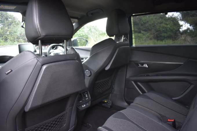 2025 Peugeot 5008
