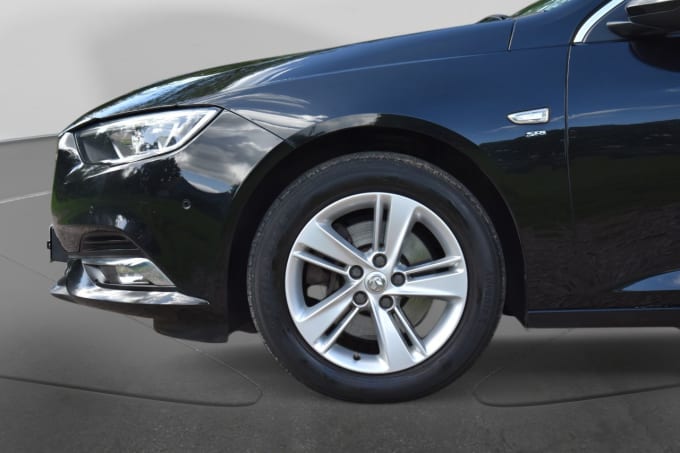 2025 Vauxhall Insignia