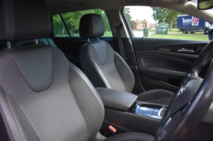 2025 Vauxhall Insignia