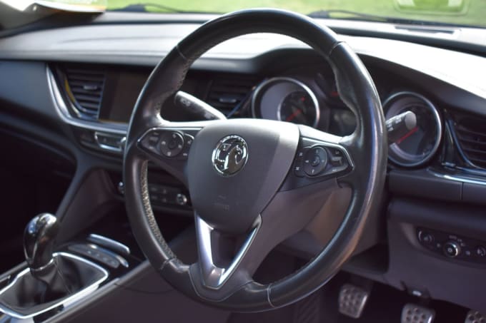 2025 Vauxhall Insignia